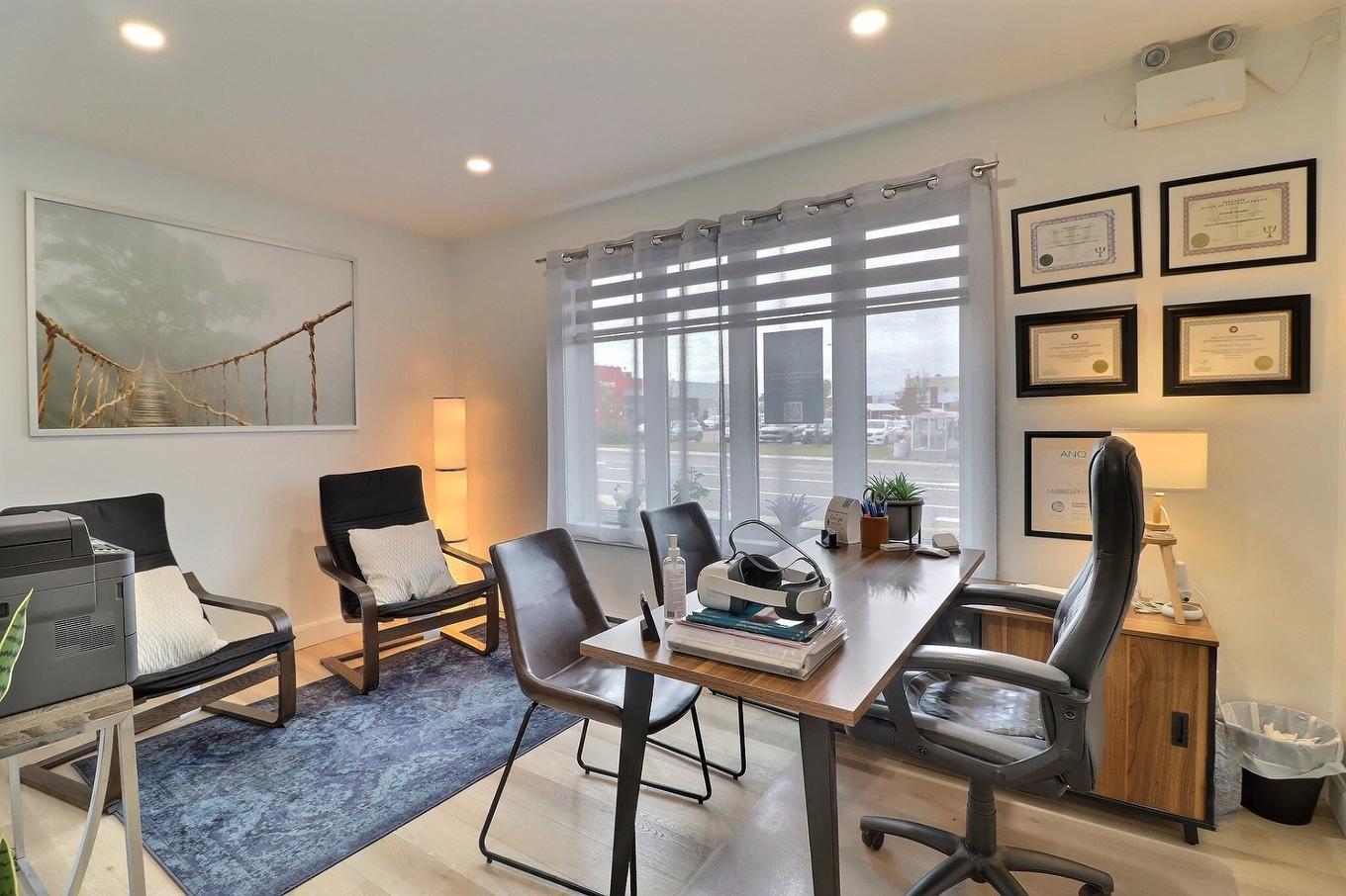 Bureau des secrétaires - 811 Av. Taniata, Lévis (Les Chutes-De-La-Chaudière-Est), QC - Indoor Photo Showing Office