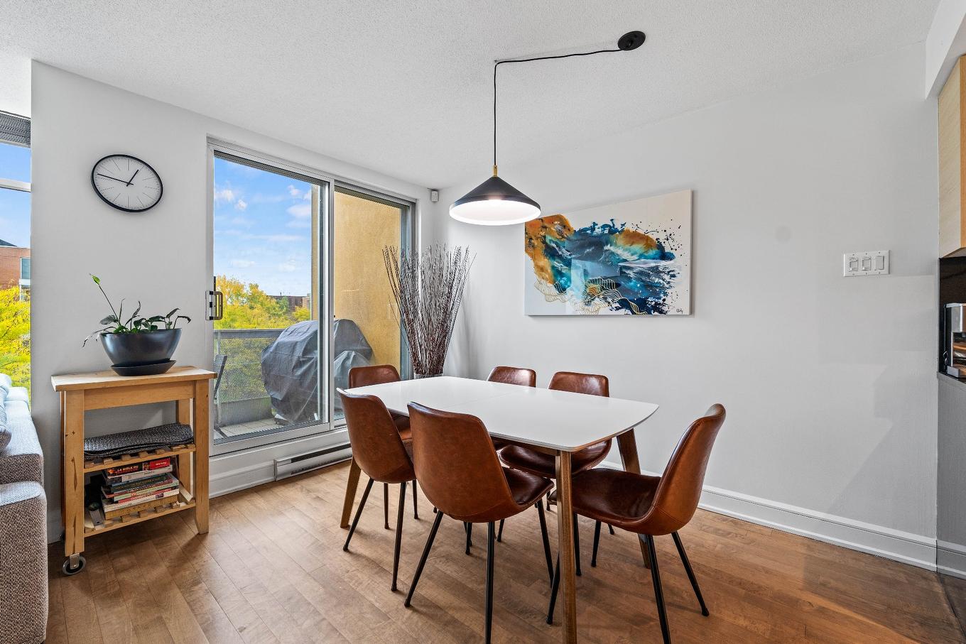 Dining room - 411-220 Ch. Du Golf, Montréal (Verdun/Île-Des-Soeurs), QC - Indoor Photo Showing Dining Room