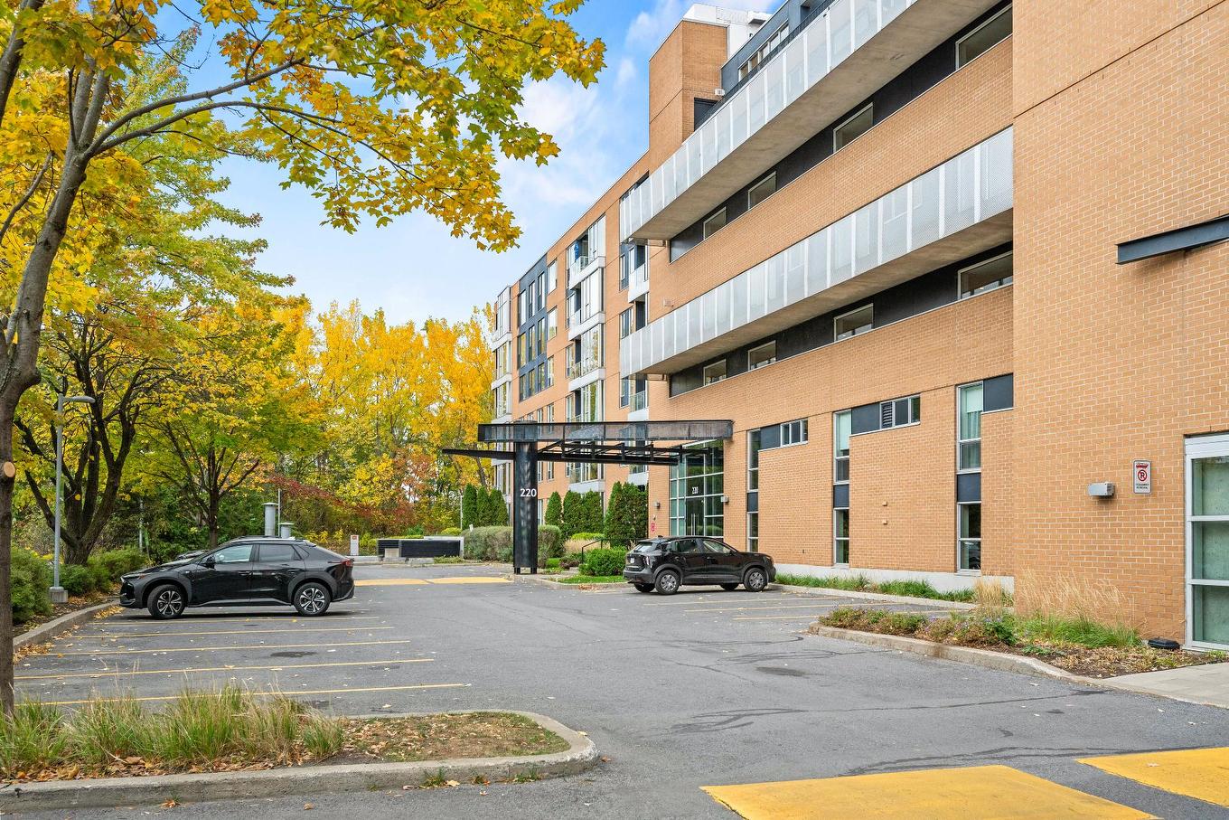 Frontage - 411-220 Ch. Du Golf, Montréal (Verdun/Île-Des-Soeurs), QC - Outdoor