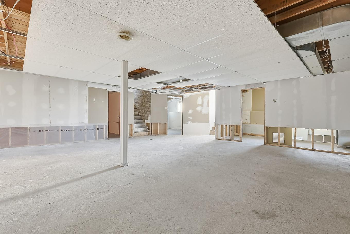 Salle familiale - 1765Z - 1775Z Ch. Beauparlant O., Saint-Damien, QC - Indoor