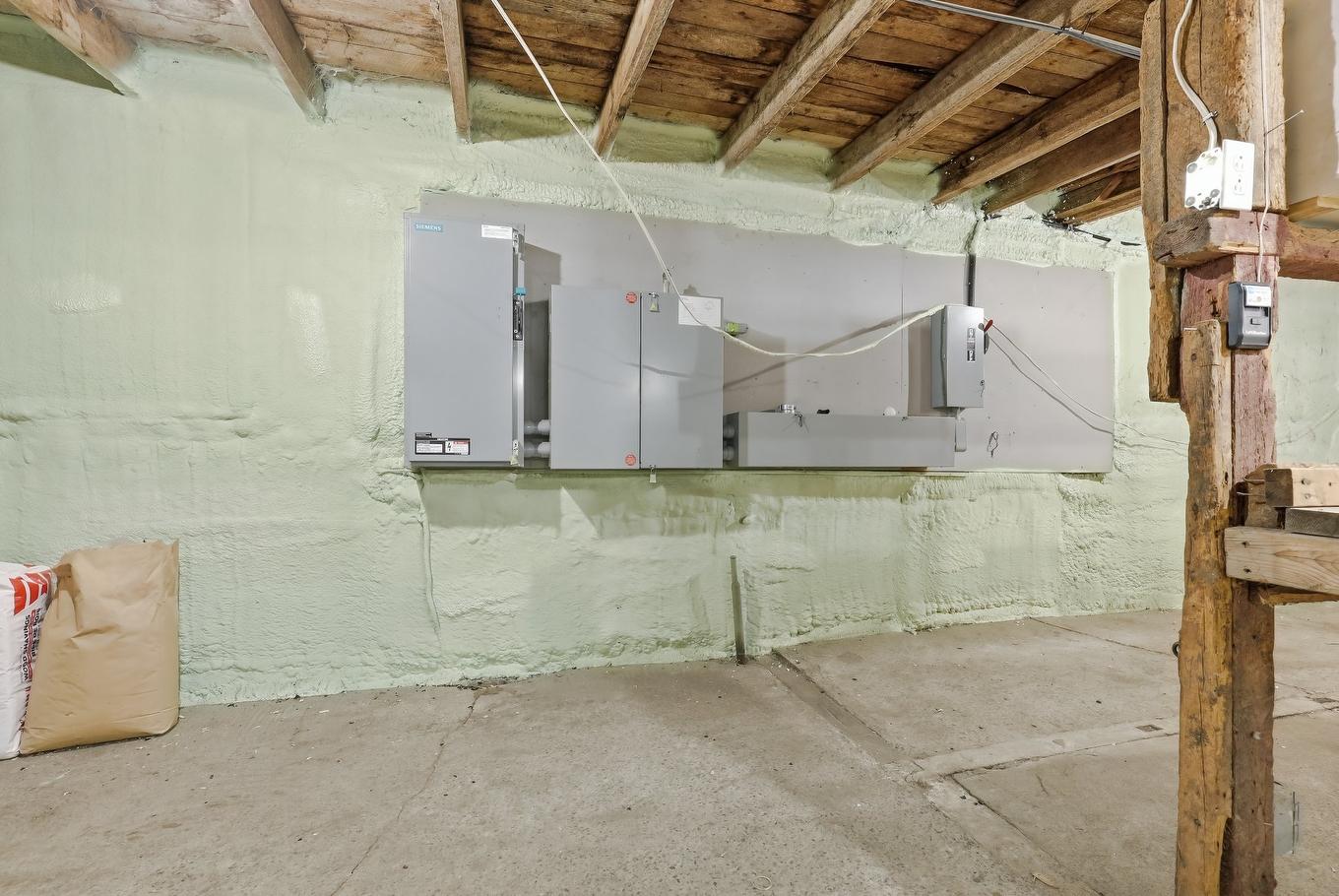 Grange - 1765Z - 1775Z Ch. Beauparlant O., Saint-Damien, QC - Indoor Photo Showing Basement