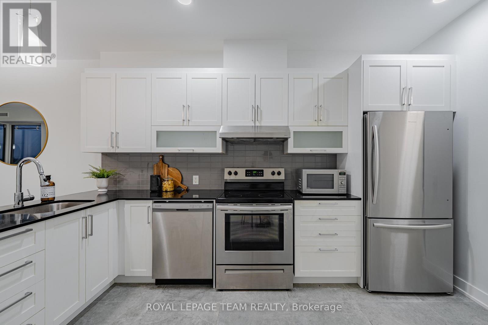 1106 - 200 Inlet Private, Ottawa, ON - Indoor Photo Showing Kitchen With Stainless Steel Kitchen With Double Sink With Upgraded Kitchen