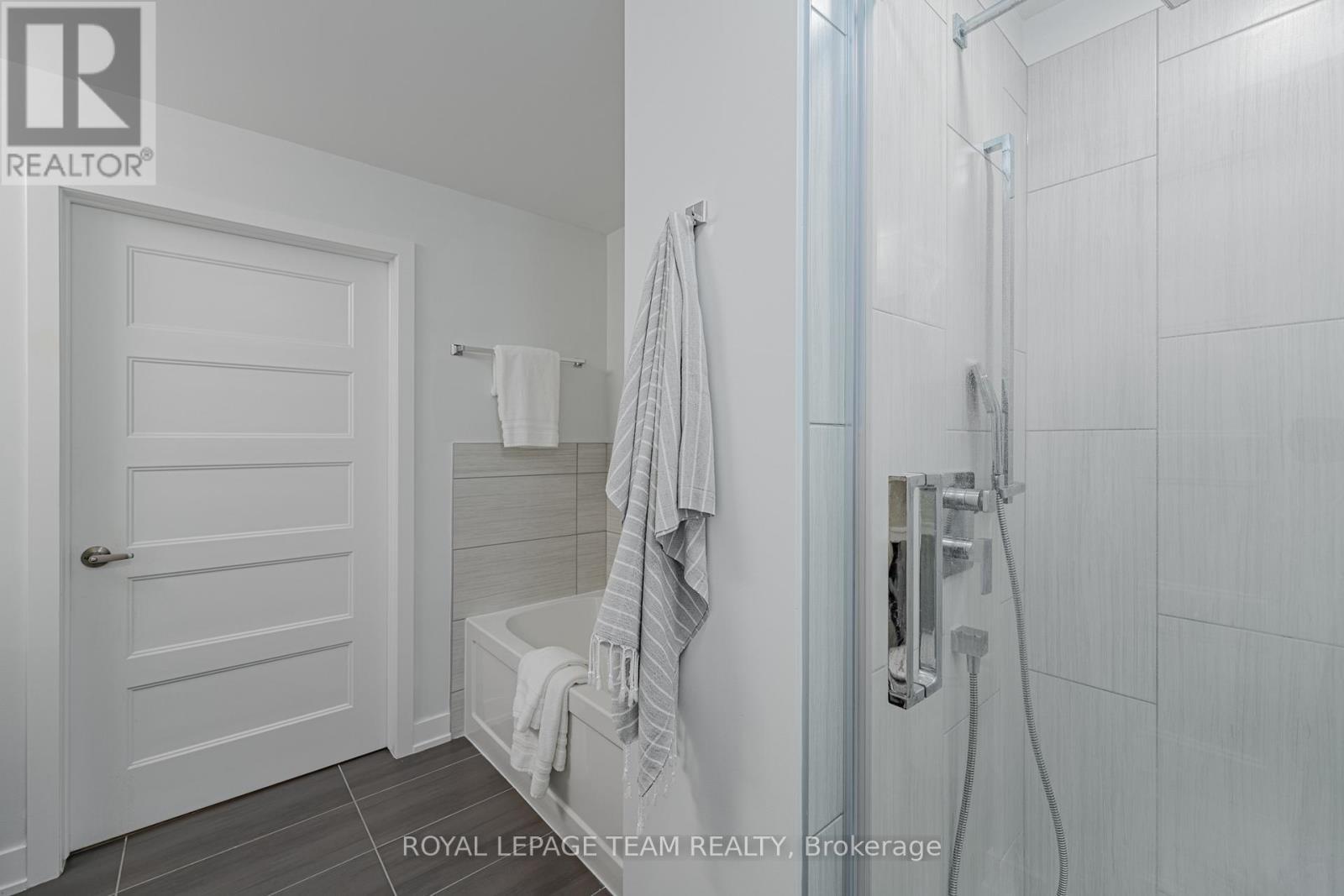 1106 - 200 Inlet Private, Ottawa, ON - Indoor Photo Showing Bathroom