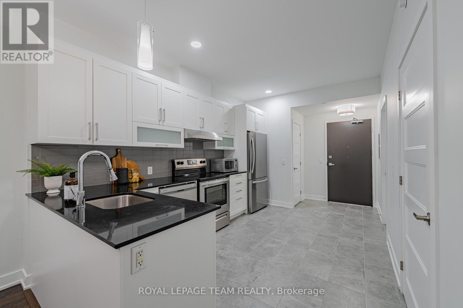 1106 - 200 Inlet Private, Ottawa, ON - Indoor Photo Showing Kitchen With Stainless Steel Kitchen With Upgraded Kitchen