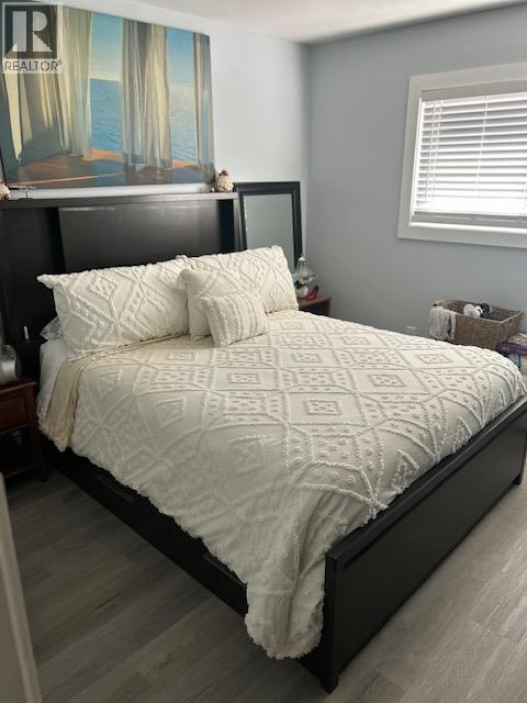 3537 Lakeshore Road, Kelowna, BC - Indoor Photo Showing Bedroom