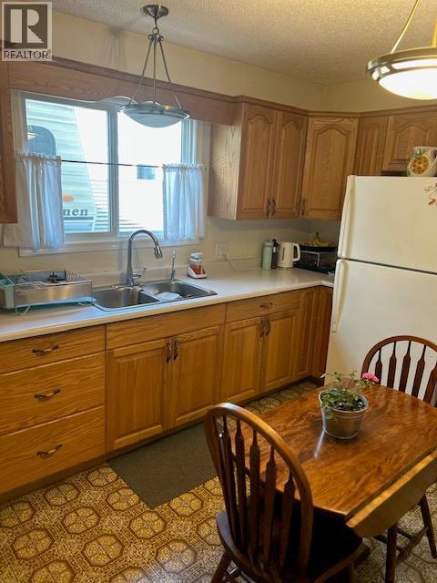 3537 Lakeshore Road, Kelowna, BC - Indoor Photo Showing Kitchen With Double Sink