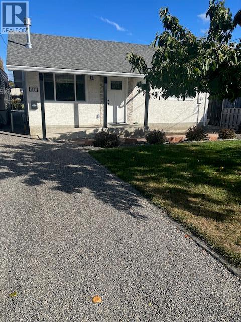 3537 Lakeshore Road, Kelowna, BC - Outdoor