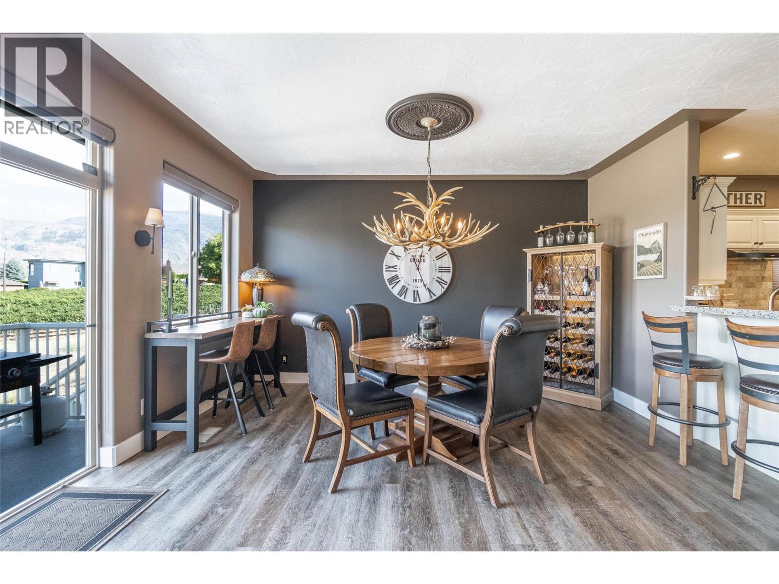 6963 Chardonnay Place, Oliver, BC - Indoor Photo Showing Dining Room
