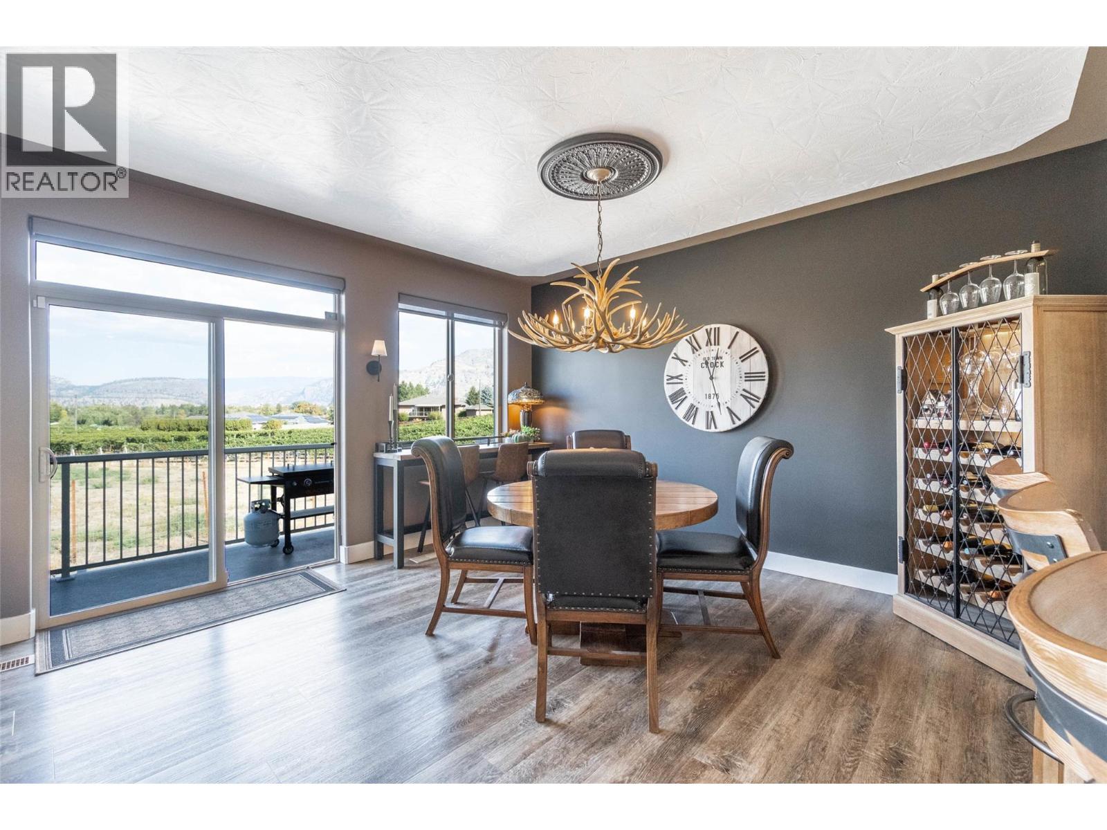 6963 Chardonnay Place, Oliver, BC - Indoor Photo Showing Dining Room