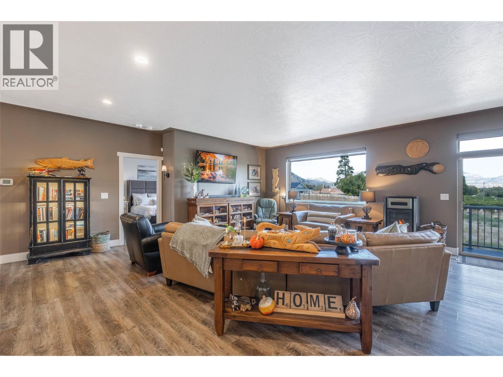 6963 Chardonnay Place, Oliver, BC - Indoor