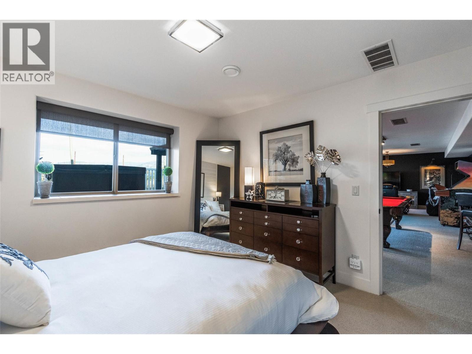 6963 Chardonnay Place, Oliver, BC - Indoor Photo Showing Bedroom