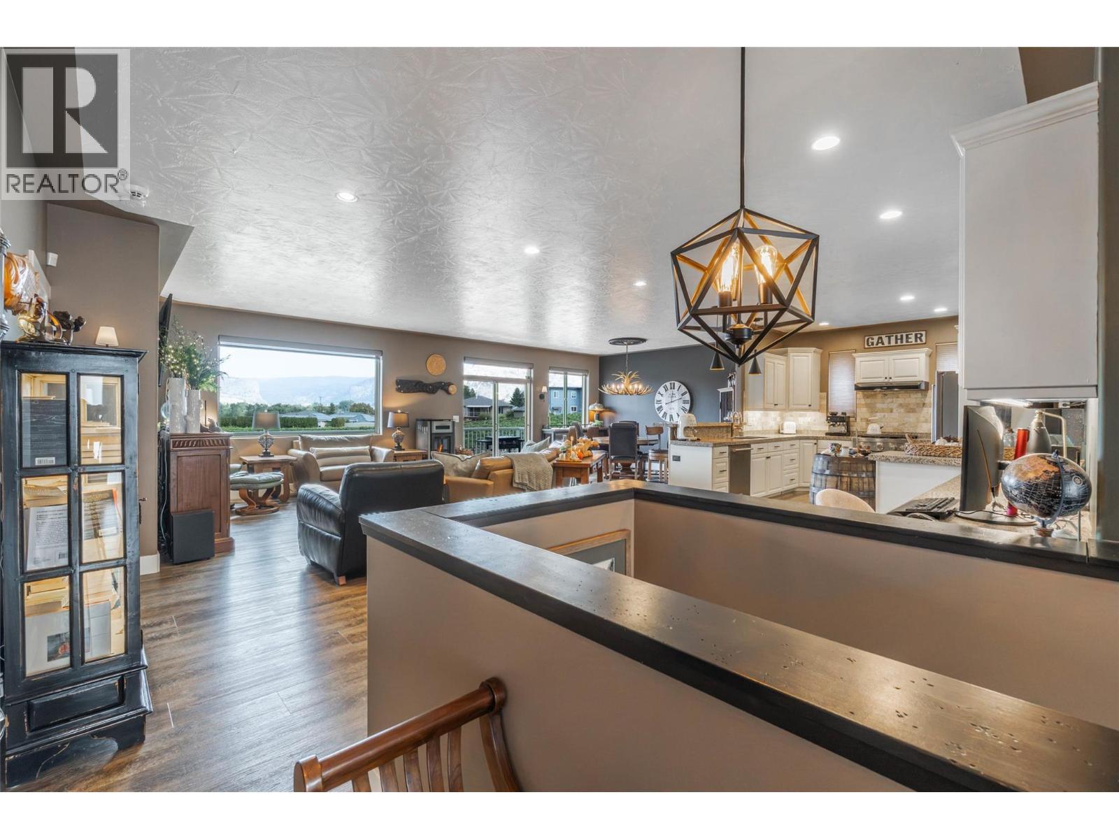 6963 Chardonnay Place, Oliver, BC - Indoor