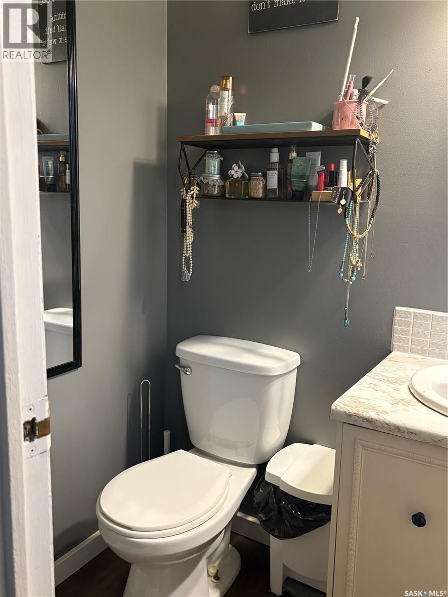 1582 Sibbald Crescent, Prince Albert, SK - Indoor Photo Showing Bathroom