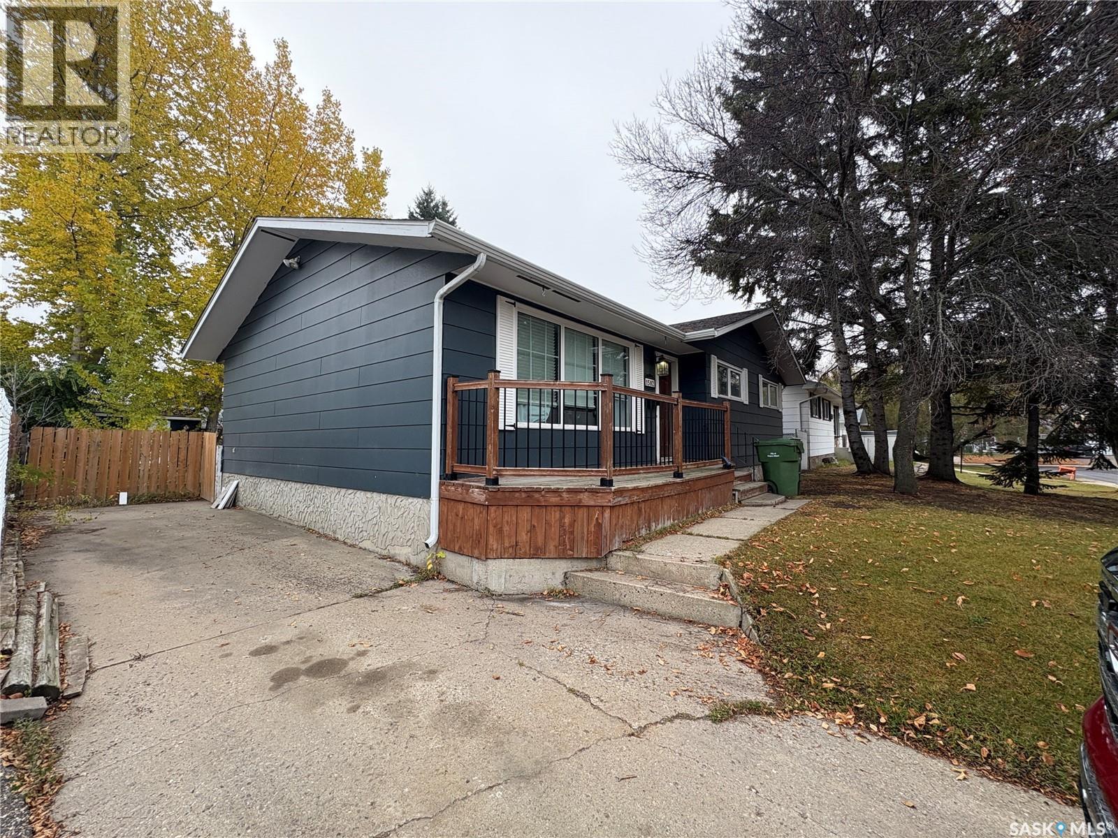 1582 Sibbald Crescent, Prince Albert, SK - Outdoor With Deck Patio Veranda
