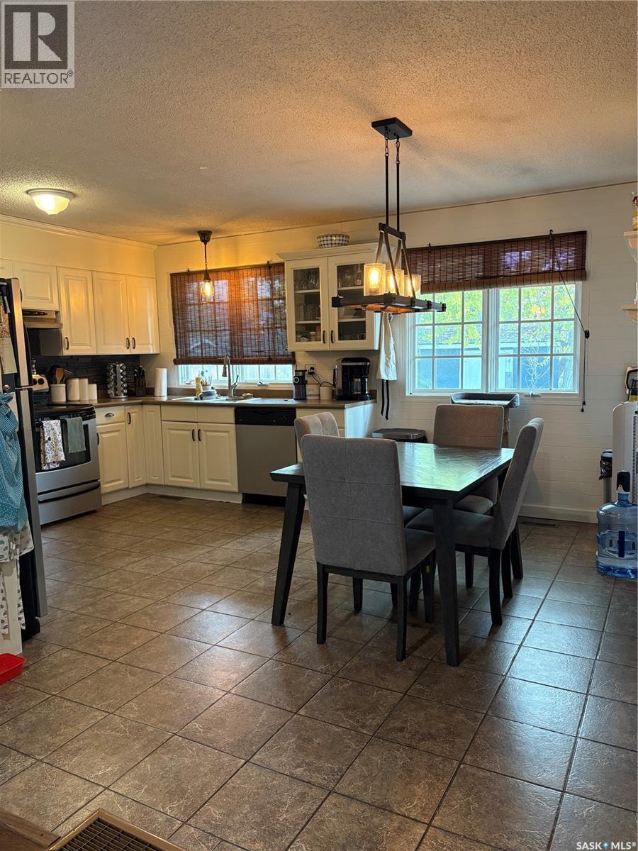 1582 Sibbald Crescent, Prince Albert, SK - Indoor