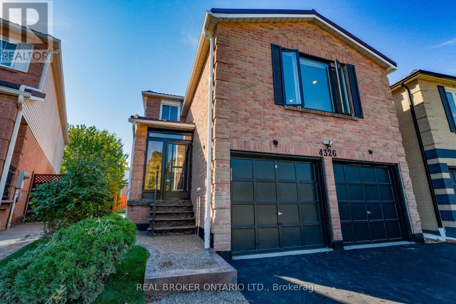 4326 Waterford Crescent, Mississauga, ON - Outdoor
