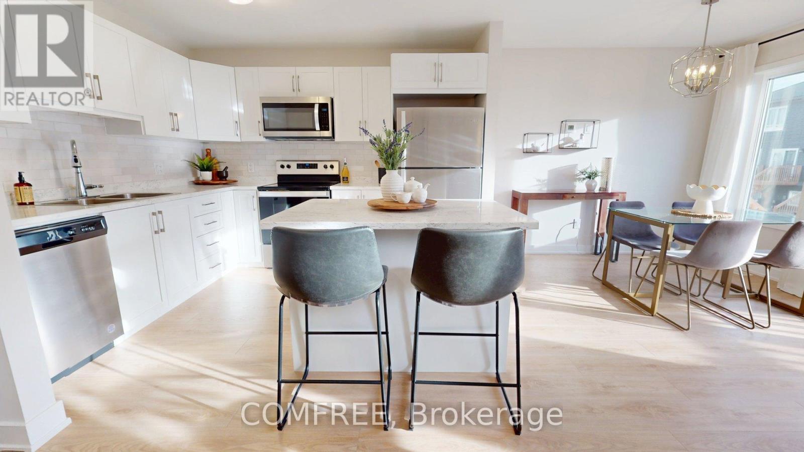63 Whitcomb Crescent, Smiths Falls, ON - Indoor Photo Showing Kitchen With Stainless Steel Kitchen With Upgraded Kitchen