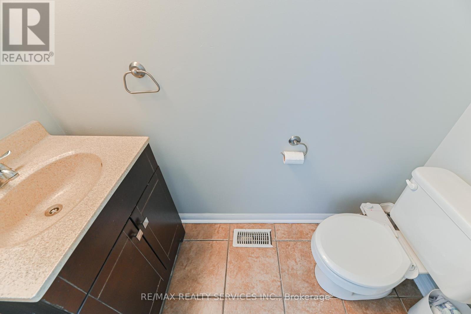 96 Brayshaw Drive, Cambridge, ON - Indoor Photo Showing Bathroom