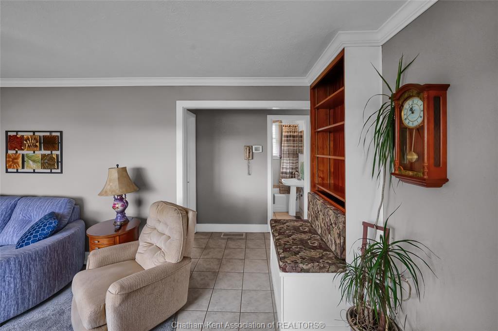 637 Wilkesport Line, Sombra, ON