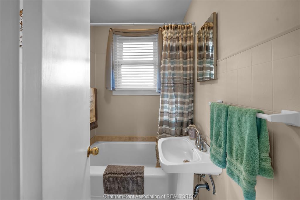 637 Wilkesport Line, Sombra, ON