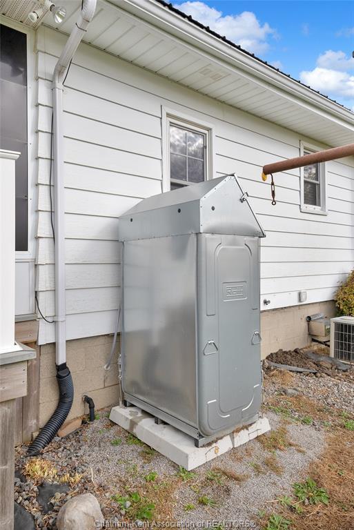 637 Wilkesport Line, Sombra, ON