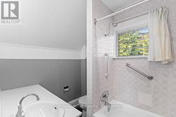 Second floor 4pc bathroom -