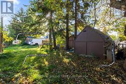 Mutual driveway and rear road allowance access -