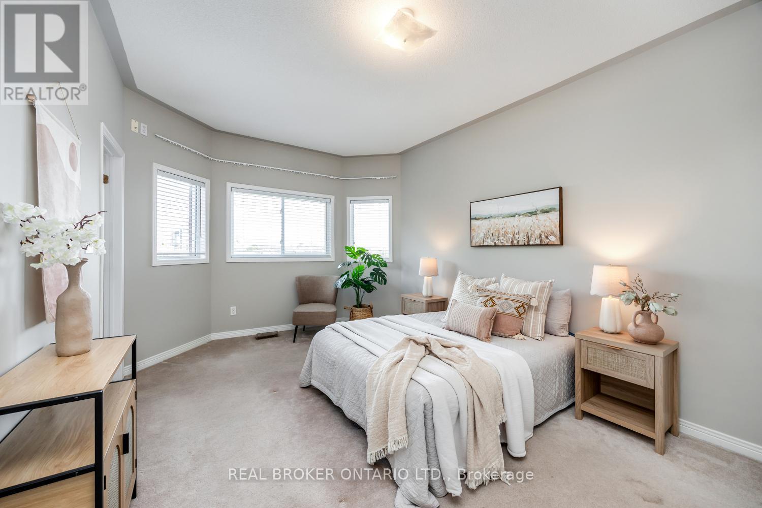 69 Padfield Drive, Clarington (Bowmanville), ON - Indoor Photo Showing Bedroom