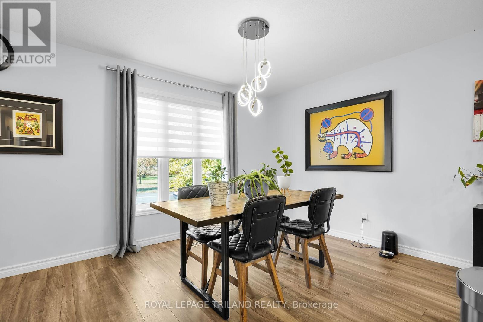 280 Peter Street S, Chatham-Kent (Bothwell), ON - Indoor Photo Showing Dining Room