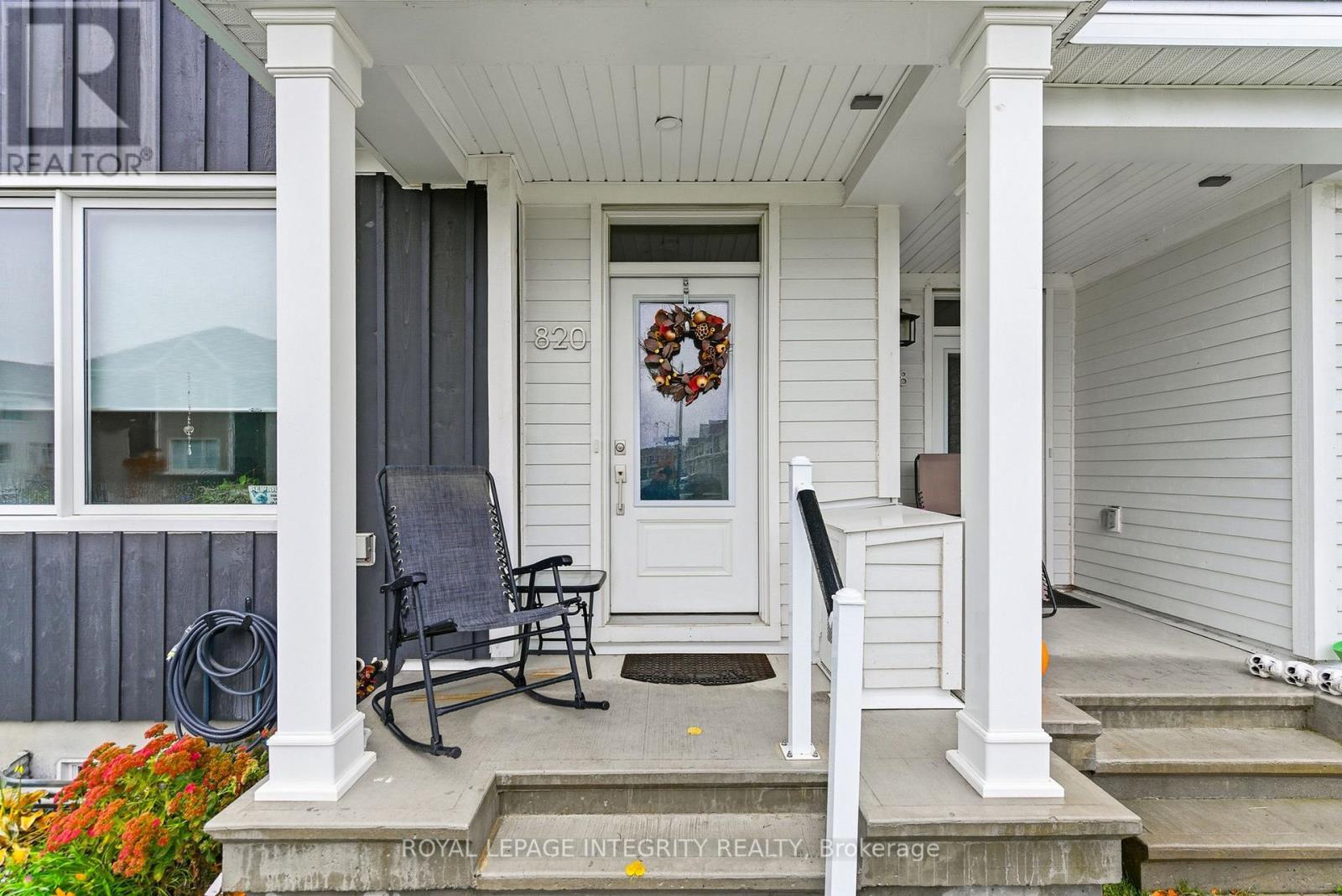 Front Porch - 820 Bascule Place, Ottawa, ON - Outdoor