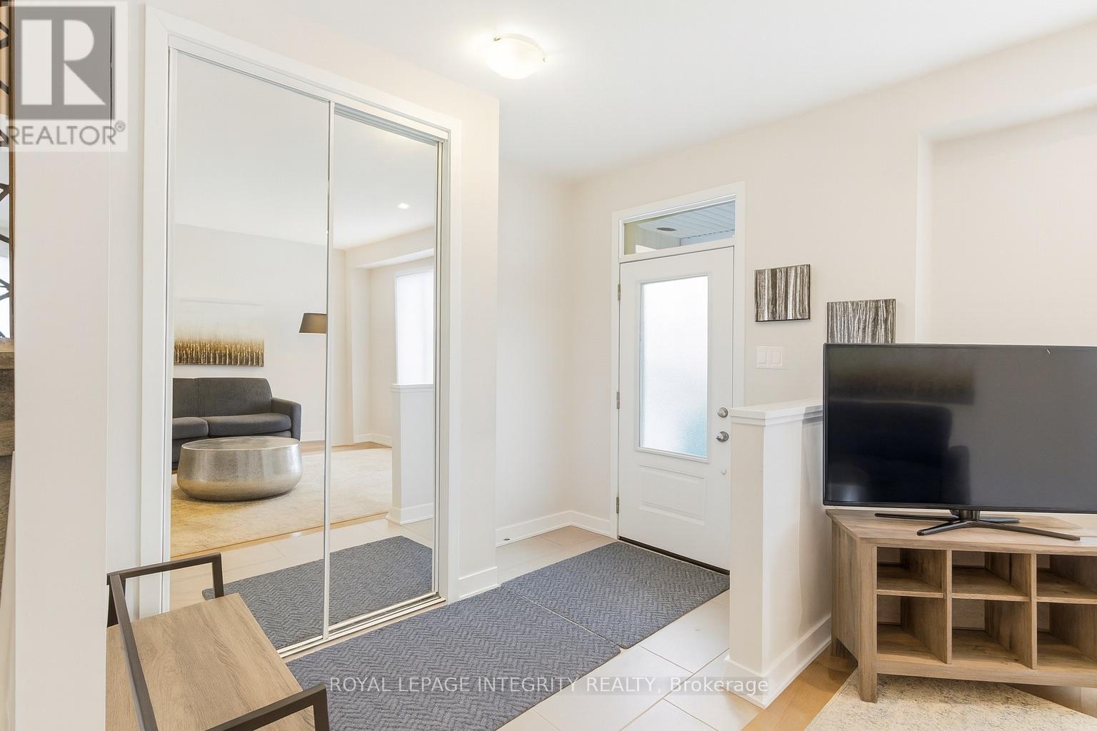 Entry - 820 Bascule Place, Ottawa, ON - Indoor Photo Showing Other Room