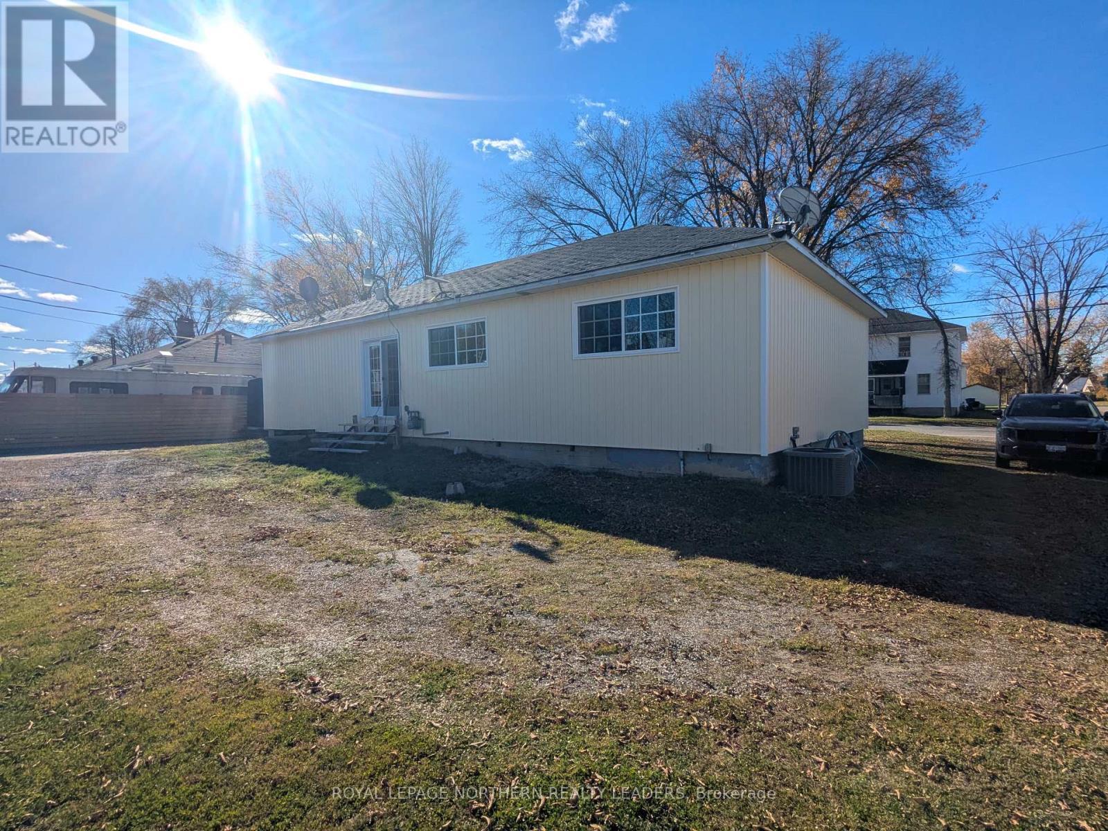 59 Fourth Street, Smooth Rock Falls (Srf), ON - Outdoor