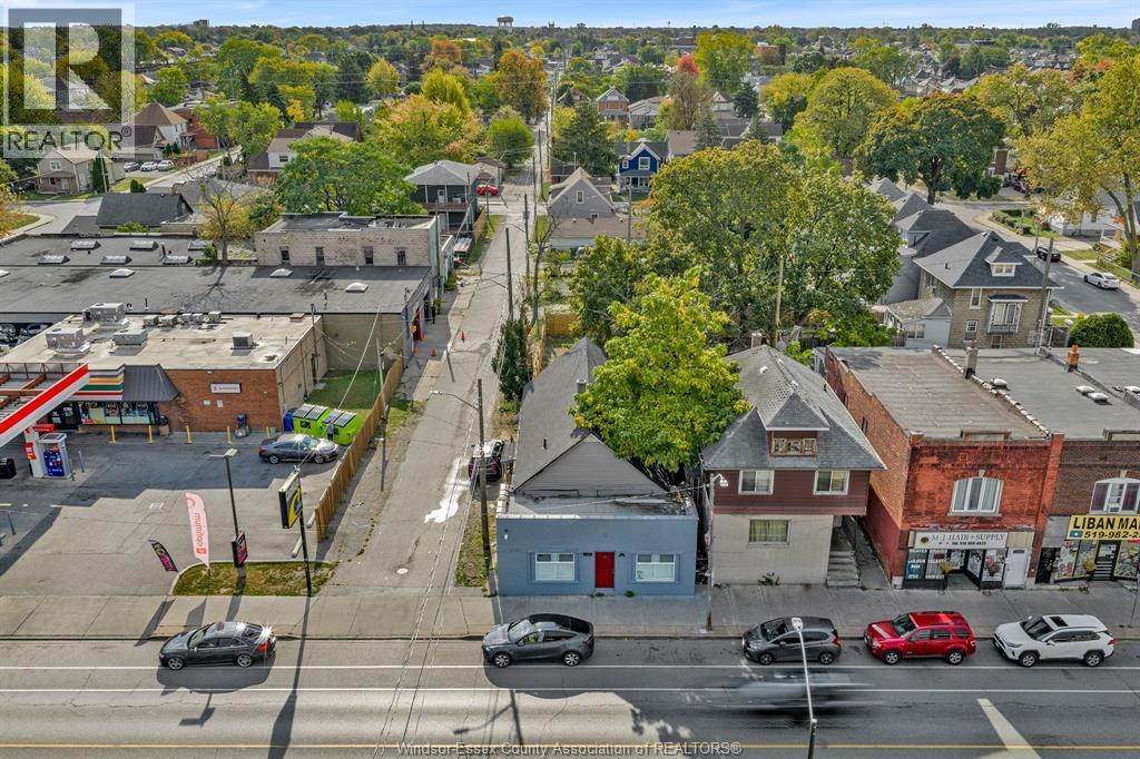 939 Wyandotte Street East, Windsor, ON