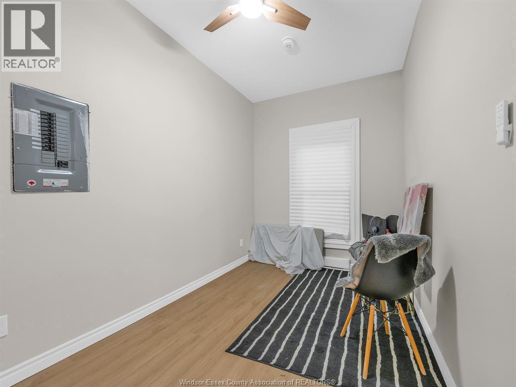 939 Wyandotte Street East, Windsor, ON