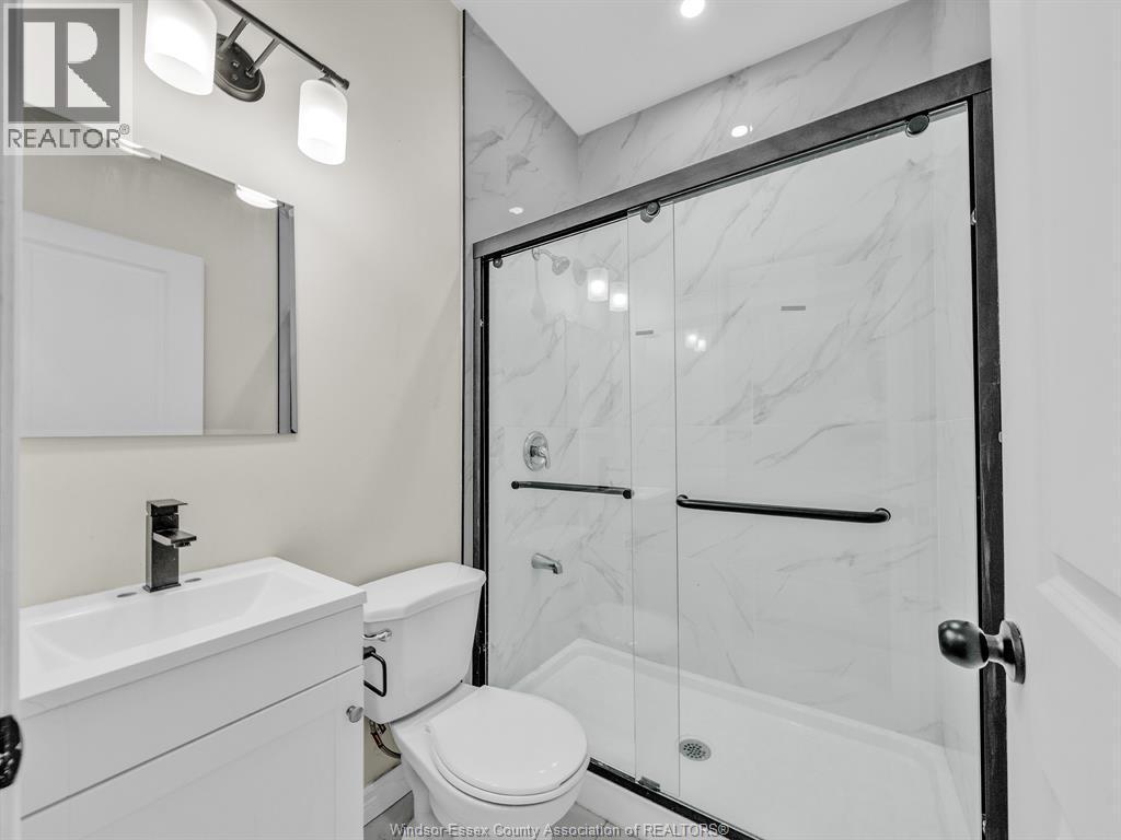 939 Wyandotte Street East, Windsor, ON