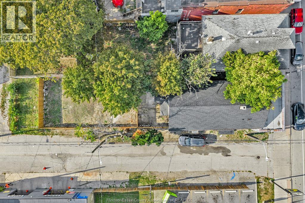 939 Wyandotte Street East, Windsor, ON