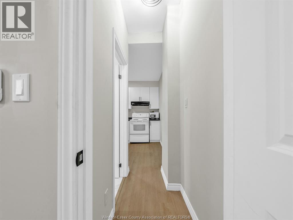 939 Wyandotte Street East, Windsor, ON