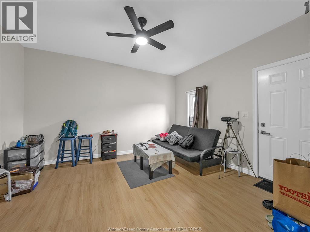 939 Wyandotte Street East, Windsor, ON