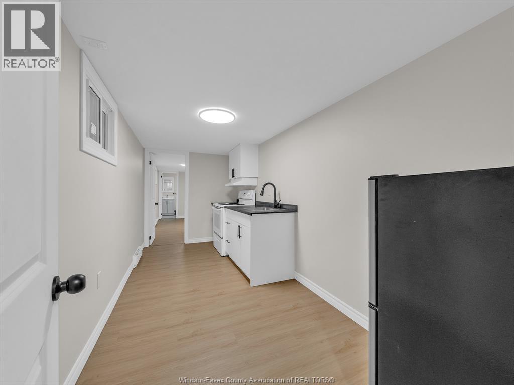 939 Wyandotte Street East, Windsor, ON