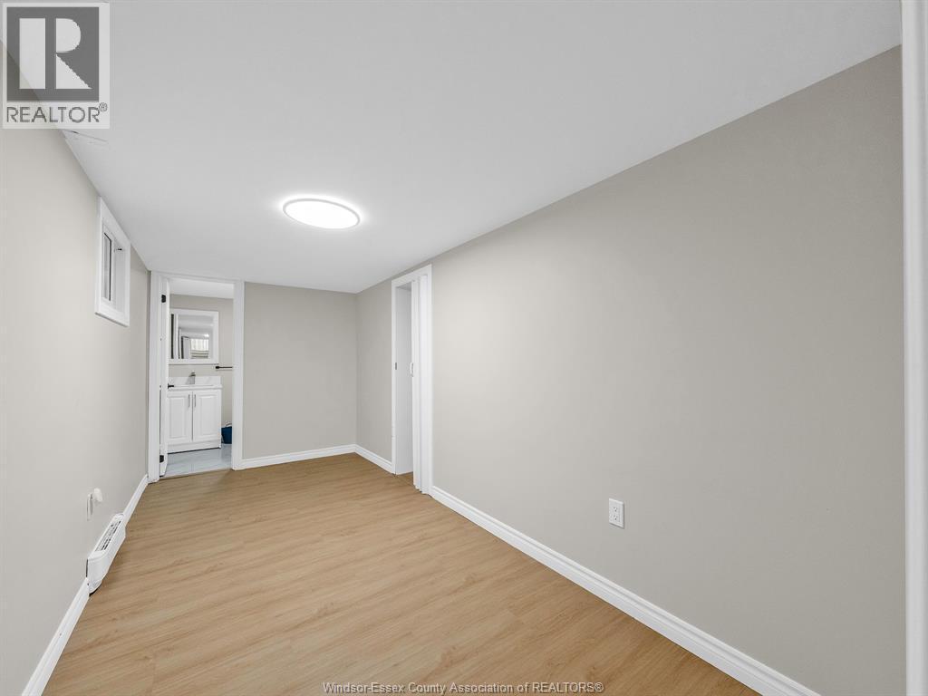 939 Wyandotte Street East, Windsor, ON