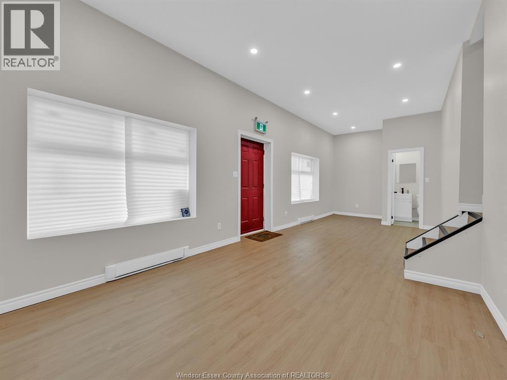 939 Wyandotte Street East, Windsor, ON