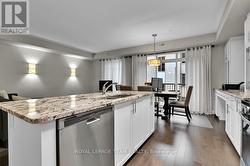 Large island with breakfast bar -