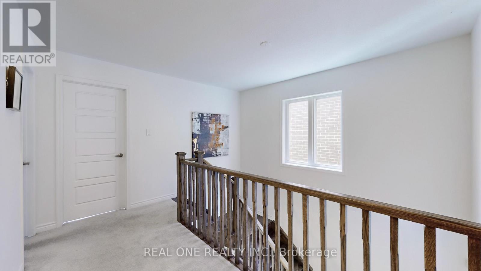 561 Kennedy Circle W, Milton, ON - Indoor Photo Showing Other Room