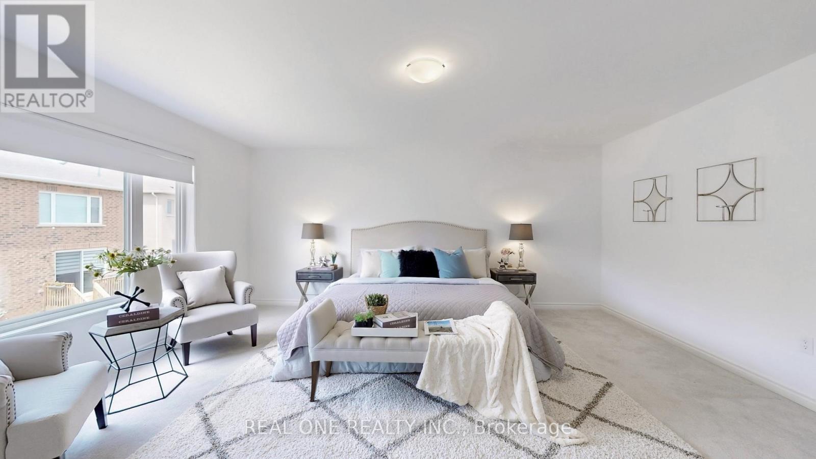 561 Kennedy Circle W, Milton, ON - Indoor Photo Showing Bedroom