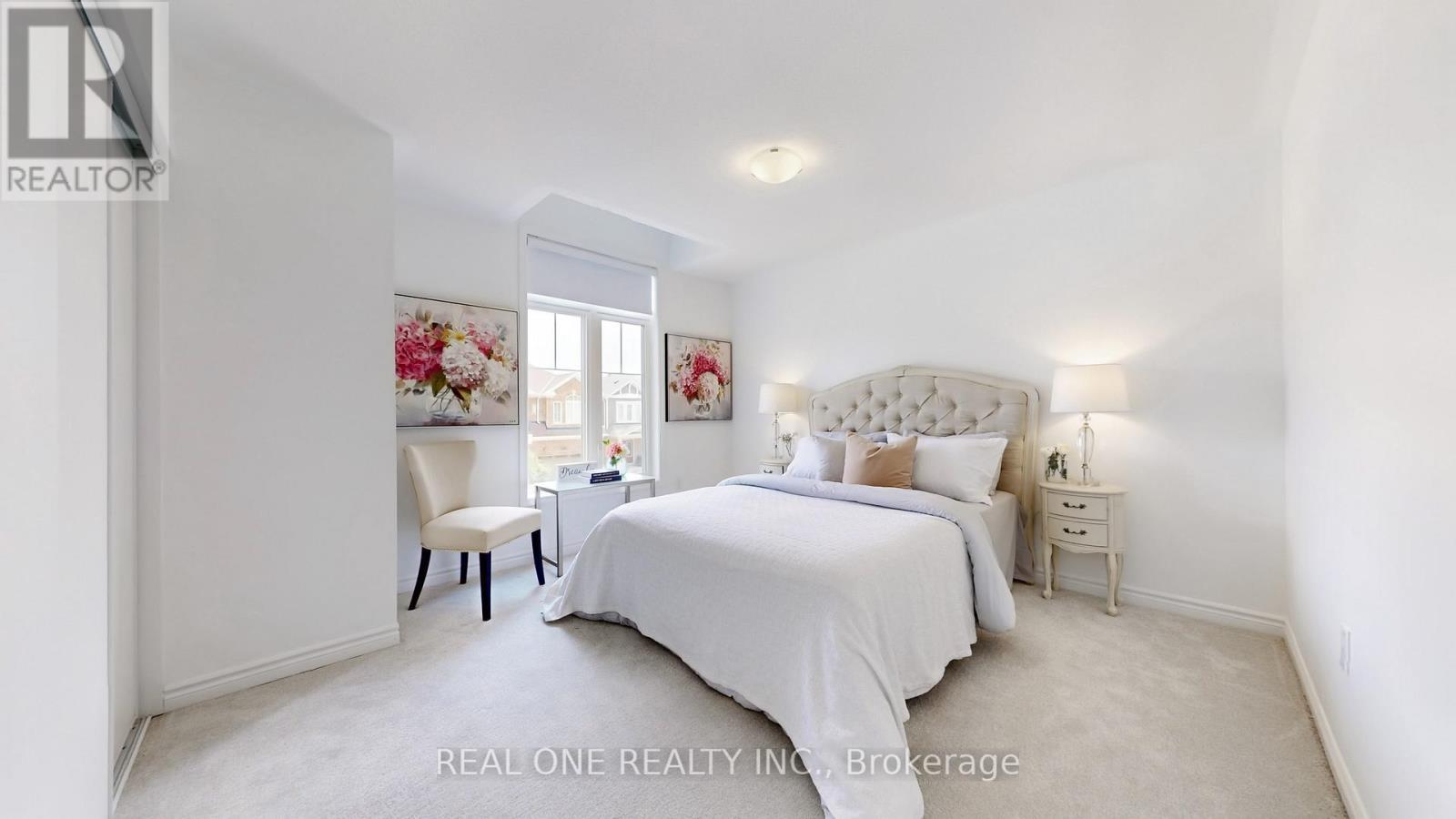 561 Kennedy Circle W, Milton, ON - Indoor Photo Showing Bedroom