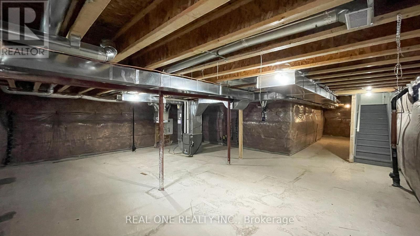 561 Kennedy Circle W, Milton, ON - Indoor Photo Showing Basement