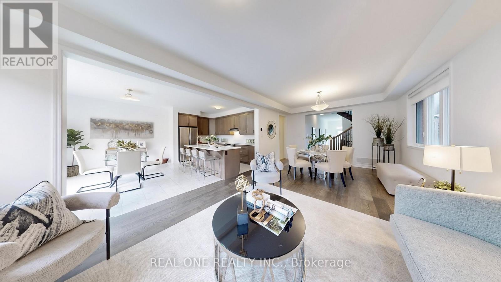 561 Kennedy Circle W, Milton, ON - Indoor Photo Showing Living Room