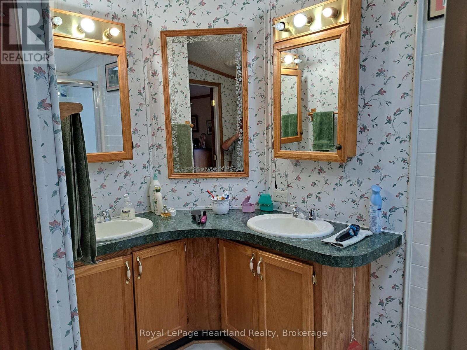 8 - 39461 Dashwood Road, South Huron (Stephen Twp), ON