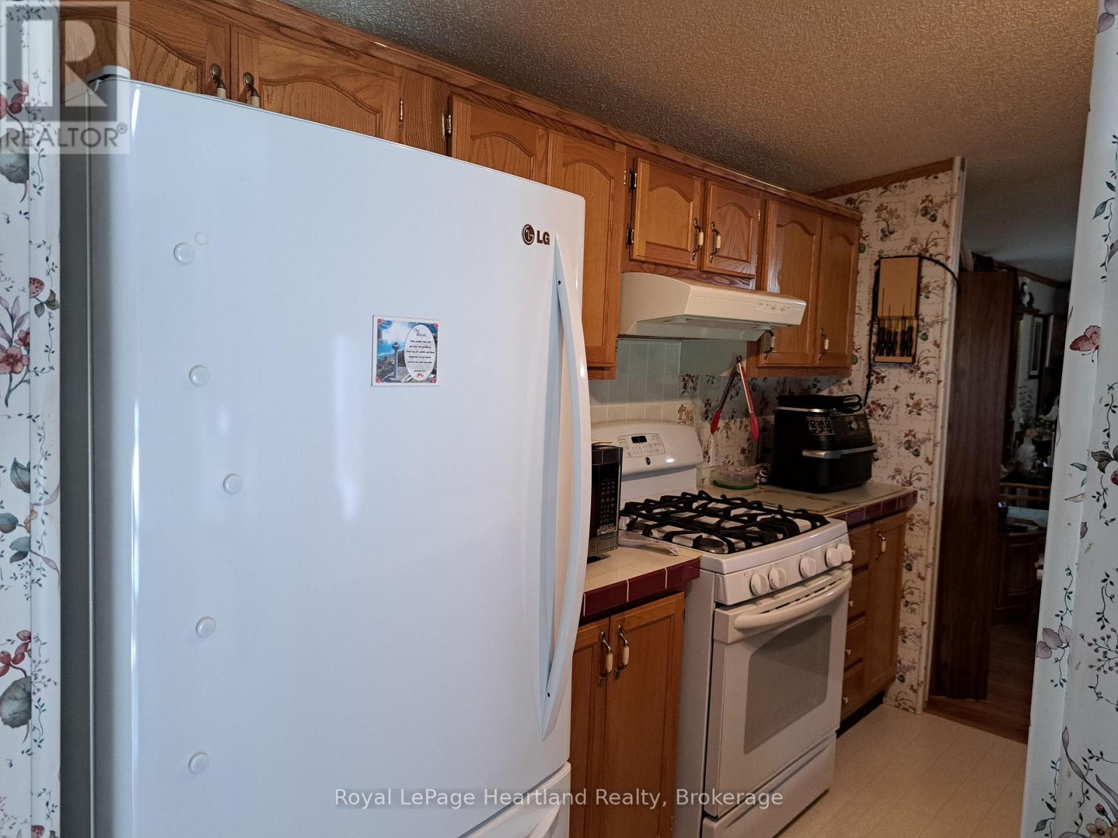 8 - 39461 Dashwood Road, South Huron (Stephen Twp), ON