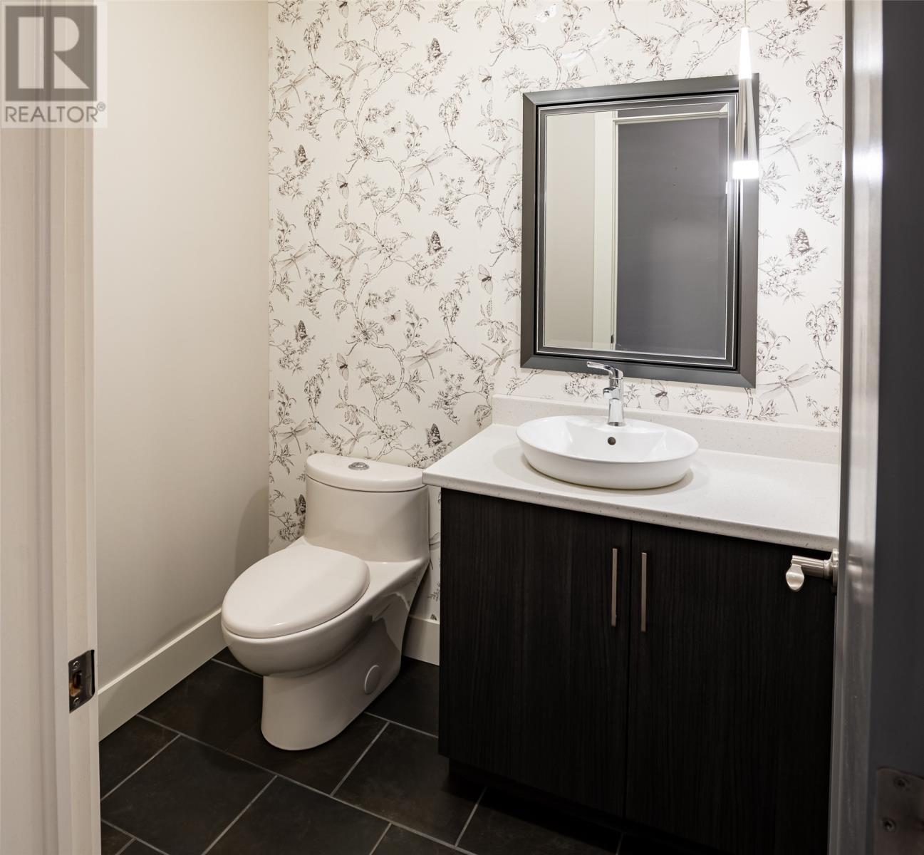 43 Jera Street, Portugal Cove St. Philips, NL - Indoor Photo Showing Bathroom